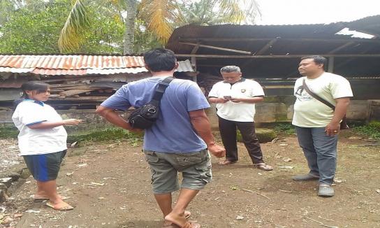 Kunjungan Ke Rumah Bapak Wayan Ubi dan Putrinya Yang Gangguan Jiwa